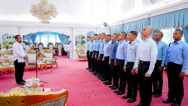 Andi Sudirman Lepas 20 Taruna Penerima Beasiswa Penerbangan, Siapkan Pilot Andal Kebanggaan Sulsel
