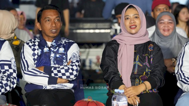 Ribuan Warga Padati Stadion Ganggawa, Konser Adista Jadi Panggung Hiburan Warga Sidrap
