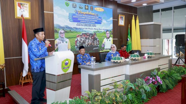 Empat Asosiasi Peternakan Dikukuhkan, Bupati Barru Dorong Peternak Naik Kelas