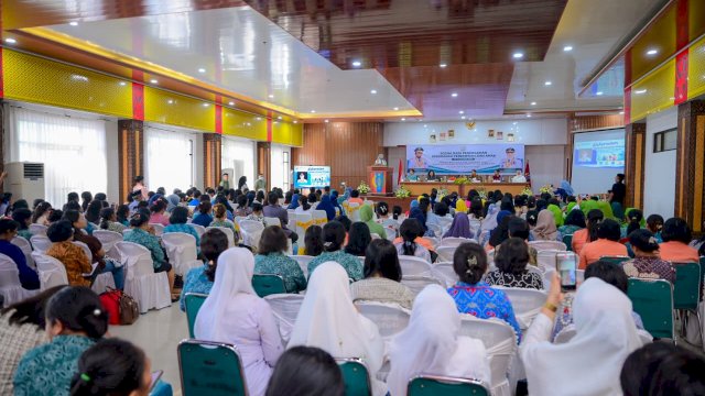 Wagub Fatmawati Ingatkan Keluarga dan Sekolah Dampingi Anak di Ruang Digital