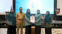 Perkuat UMKM Kader, Melinda Aksa Lantik Pengurus Koperasi Konsumen Keluarga Sejahtera