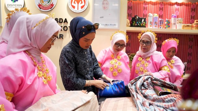 Dari Cora&rsquo; La&rsquo;ba hingga Sarung Basah, Dekranasda Makassar Pamerkan Kekayaan Kriya di INACRAFT 2026