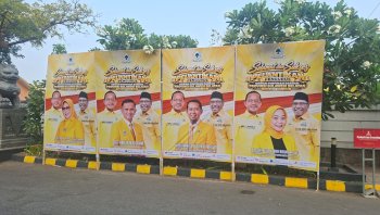 Jelang Pelantikan Golkar Sulsel, Bendera dan Baliho Bahlil-IAS Hiasi Jalanan Makassar