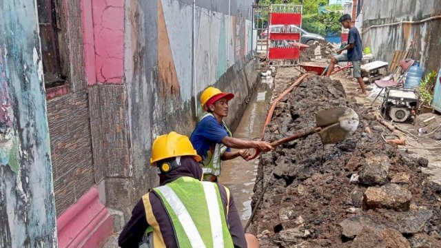 Respons Aspirasi Warga, Pemkot Makassar Benahi Jalan dan Drainase Pongtiku, U-Ditch Segera Dipasang