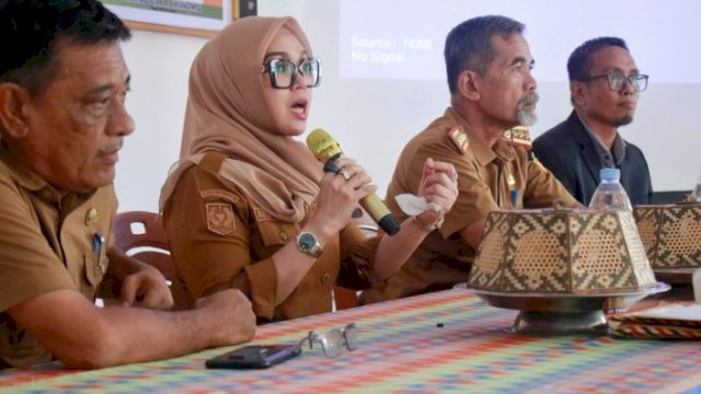 Bupati Barru Pantau Seleksi Bakal Calon Kades, Tekankan Transparansi dan Sportivitas