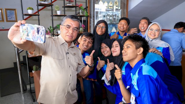 Menaker: Program Magang Nasional Jadi Jalur Efektif Industri Rekrut Talenta Siap Kerja