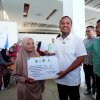 Gubernur Sulsel Serahkan Ganti Rugi Rp17,5 Miliar untuk Perluasan Runway Bandara Bua, Dorong Penerbangan Langsung ke Jakarta